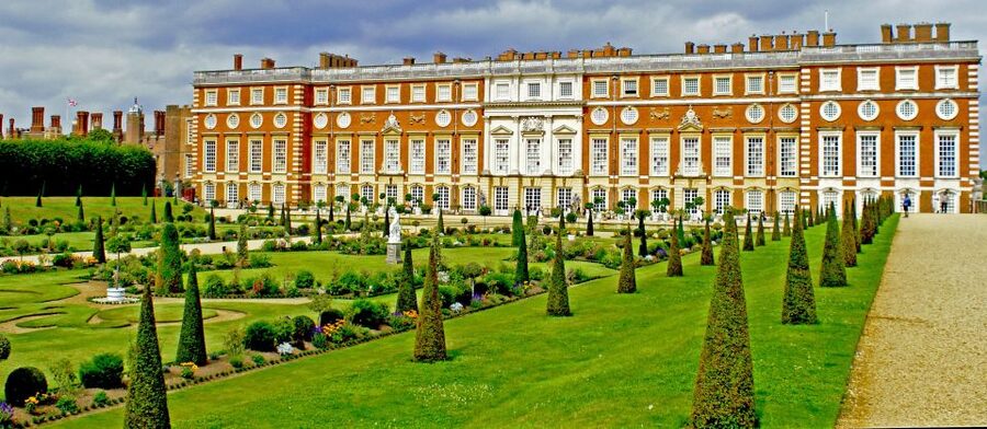 London: Windsor Castle & Henry VIII's Hampton Court Palace - Who should book this royal day trip?