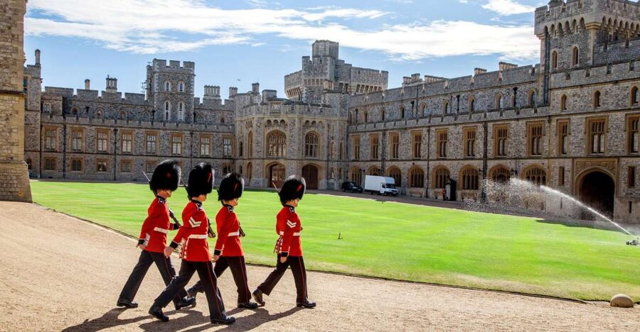 London: Windsor Castle, Stonehenge, and Bath Day Trip - What to bring and how to prepare