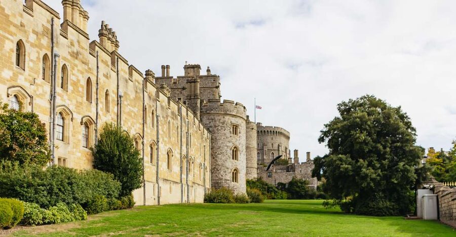 London: Windsor Castle, Stonehenge & Bath Full-Day Tour - Stonehenge on Salisbury Plain