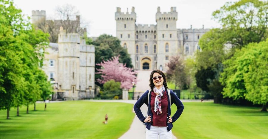 London: Windsor, Stonehenge, Bath, and Roman Baths Day Trip - The coach ride, guide, and daily pace