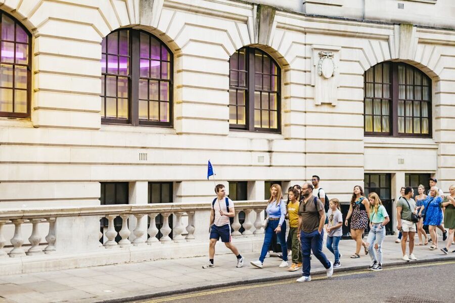 Magical London: Harry Potter Guided Walking Tour - St Paul’s Cathedral, the London Eye, and Daniel Radcliffe’s school