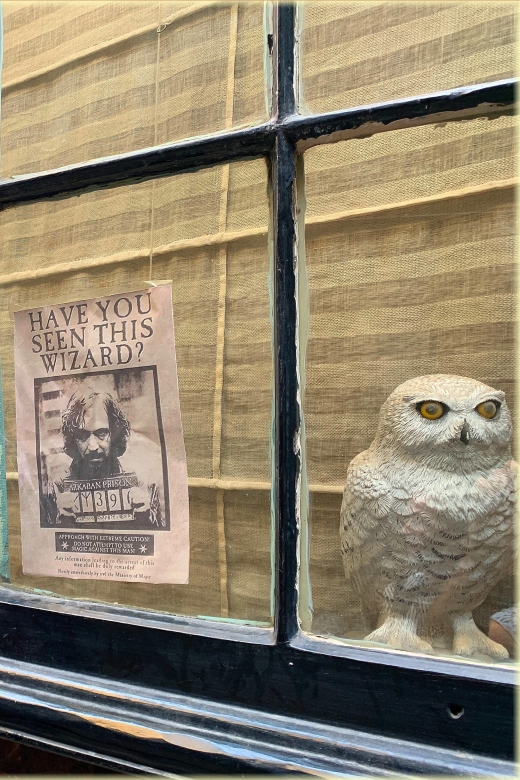 Magical Movies: London Harry Potter Tour - From Eros Fountain to the entrance of Diagon Alley