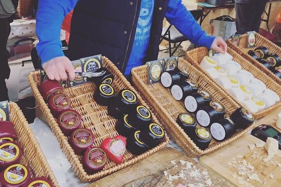 Manchester: Guided Cheese Crawl with Tastings - Key points at a glance