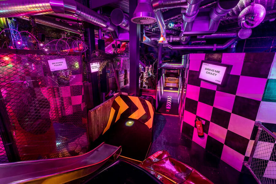 Manchester: Junkyard Golf Club Tickets for 9 or 18 Holes - Bars, Cocktails, and the Social Side