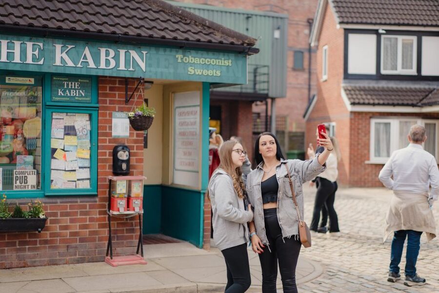 Manchester: The Coronation Street Experience - The guided walk along the cobbles