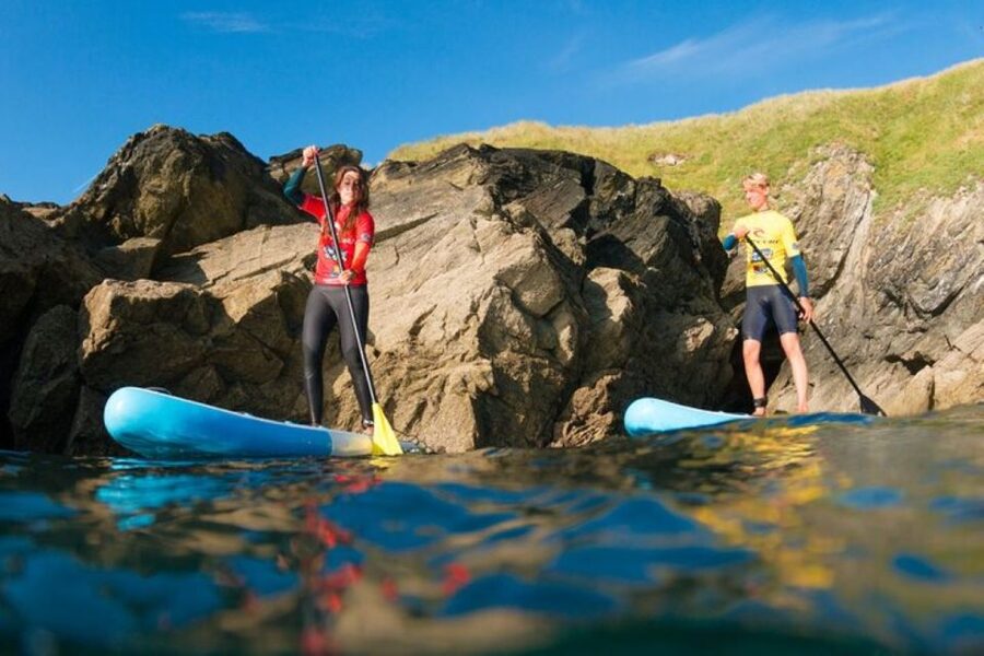 Newquay: Paddleboarding Lesson & Tour - Starting near Towan Beach