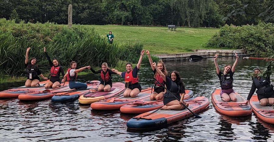 Norwich: Norfolk Broads Stand-up Paddleboard Rental - Starting beside the River Wensum