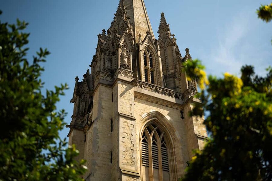 Oxford: Alumni-Led Walking & Punting Tour w/opt New College - Key points to know before you book