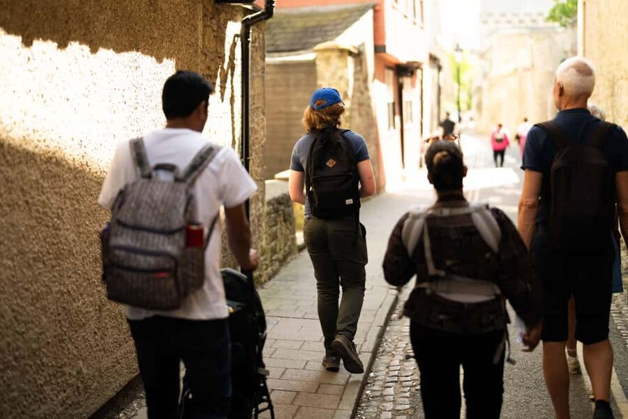 Oxford: Alumni-Led Walking & Punting Tour w/opt New College - Is $63.98 a fair price?