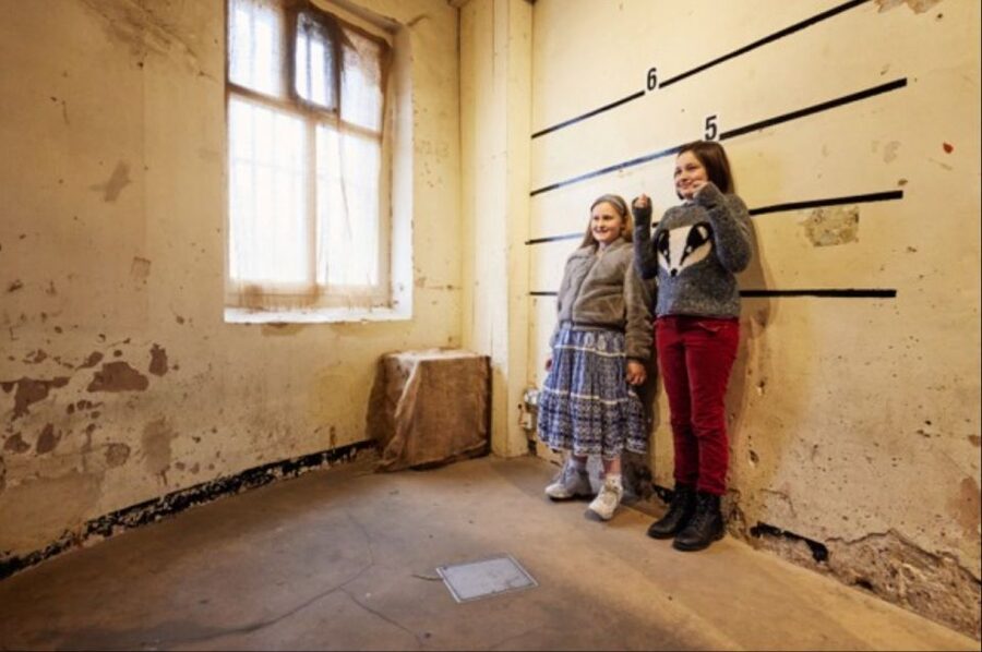 Oxford Castle and Prison: Guided Tour - Family appeal, atmosphere, and the honest drawbacks
