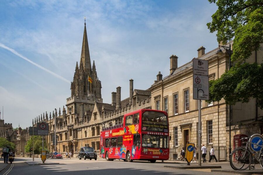 Oxford: City Sightseeing Hop-On Hop-Off Bus Tour - Carfax and Oxford’s central crossroads