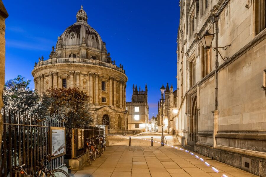 Oxford Official Ghost Tour - The grim meaning of Dead Man’s Walk
