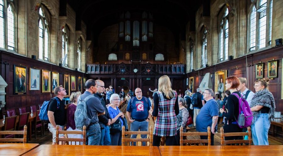 Oxford: Private Walking Tour with University Alumni Guide - Why a Private Oxford Walk Works So Well
