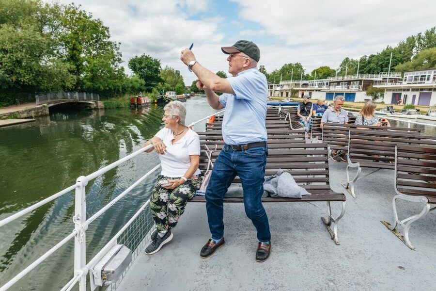 Oxford: River Thames Sightseeing Cruise - Choosing the right boat and seat
