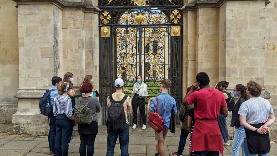 Oxford: The Original Uncomfortable Oxford™ Tour - The Bodleian Library and the reach of ideas