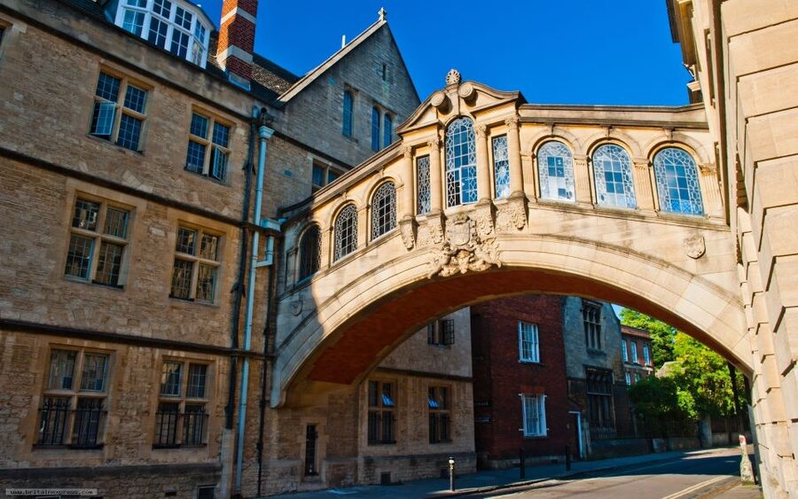 Oxford: University and City Walking Tour with Alumni Guide - Is $40 good value for Oxford?