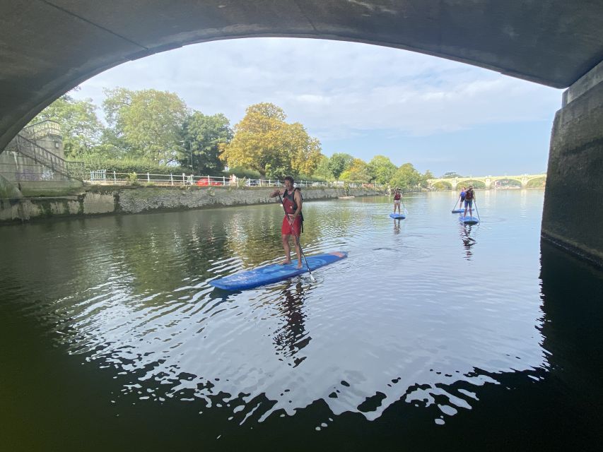 Paddleboard Experience on the beautiful Thames at Richmond - Learning to stand without rushing