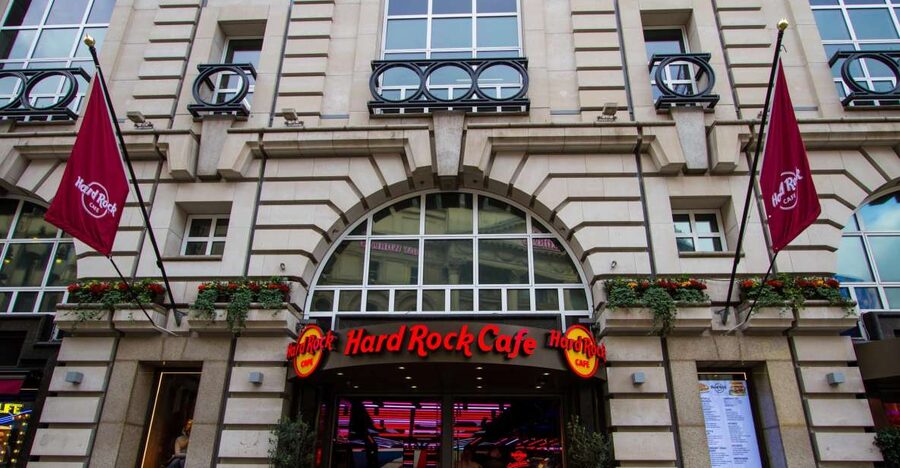 Picadilly Circus: Hard Rock Cafe Set Menu Lunch or Dinner - How priority seating really works