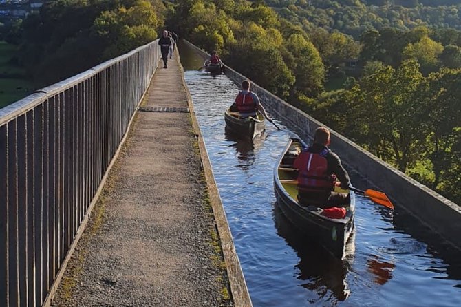 Pontcysyllte Aqueduct Canoe Tours in Llangollen - Why Canoeing Across Pontcysyllte Feels Different