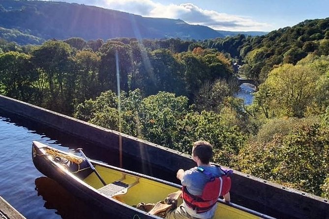 Pontcysyllte Aqueduct Canoe Tours in Llangollen - The Canal Route Toward the Aqueduct
