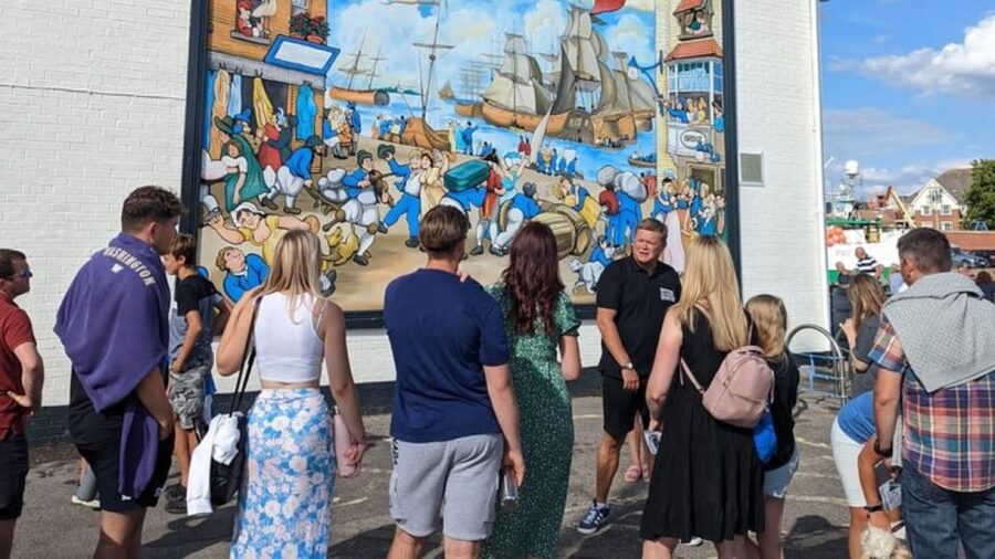 Portsmouth: Old Portsmouth Historical Walking Tour - Jack Nastyface and the people behind the history