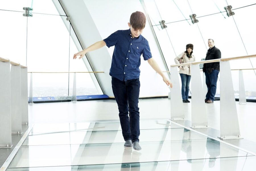 Portsmouth: Spinnaker Tower Ticket - Climbing to the 110-meter Sky Garden