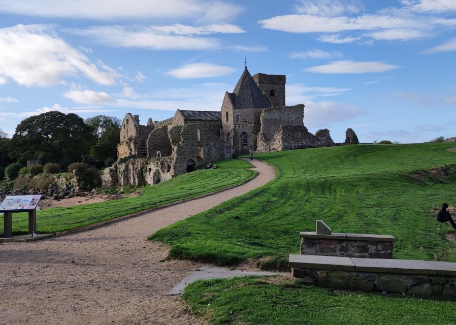 Queensferry: Sightseeing Cruise to Inchcolm Island - What the $28 price really covers