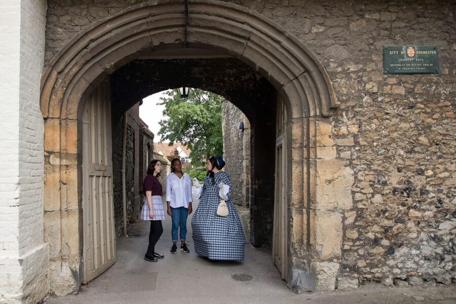 Rochester, Kent: Costumed Guided Tour - The High Street’s inns, vaults, and civic power