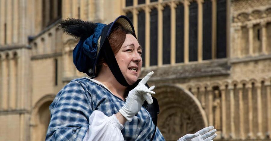Rochester, Kent: Costumed Guided Tour - River Medway views and Rochester’s working wealth