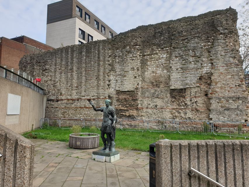 Roman Ruins to Blitz Bombings: London's Fiery History - Why the City of London is the right place for this tour