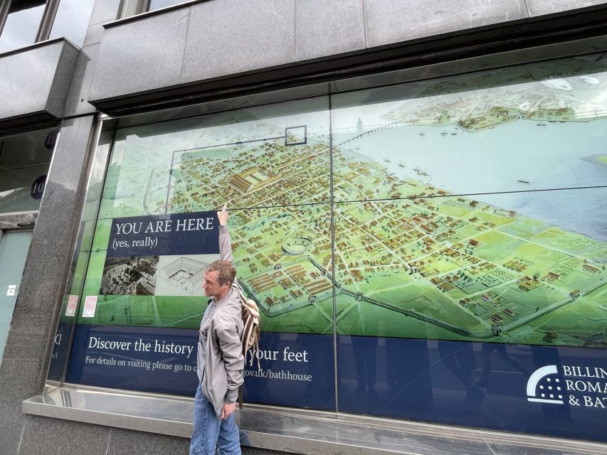 Roman Ruins to Blitz Bombings: London's Fiery History - Guildhall and the Roman city beneath the offices