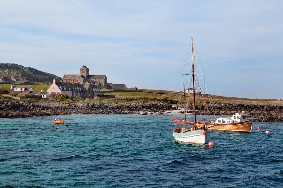 Scotland: West Highlands, Mull and Iona 4-Day Tour - Weather, walking, and what to pack