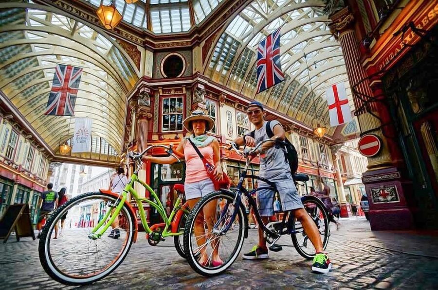 Secret London Tour by Bike - Meeting at Waterloo without a scramble