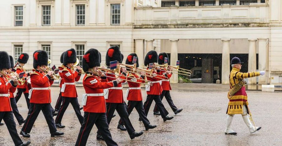 Skip the line Westminster Abbey & Guard Change Ceremonies - Why this tour works as a royal London sampler