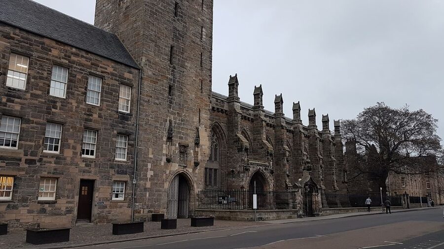 St Andrews: 90-Minute Historical Walking Tour - St Salvator’s College and royal connections