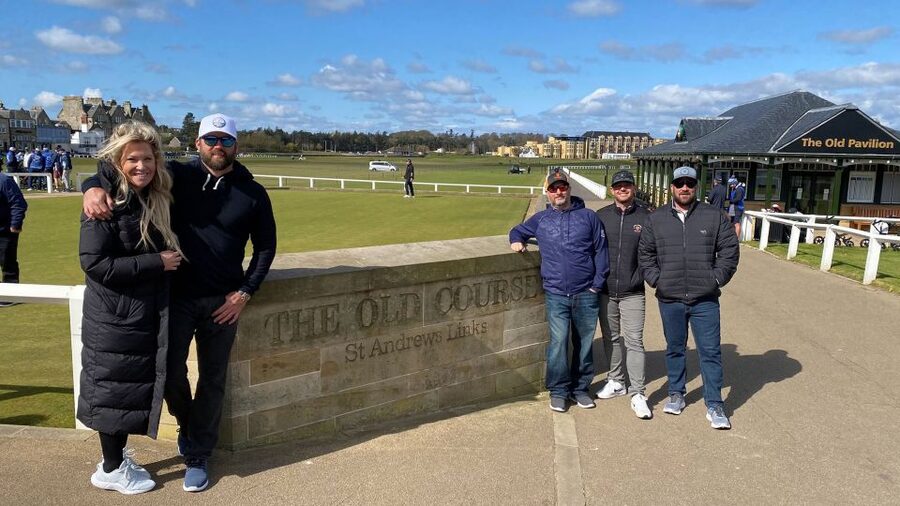 St Andrews: Golf Origins and Old Course History Tour - The 1st tee with the Royal and Ancient Clubhouse behind it
