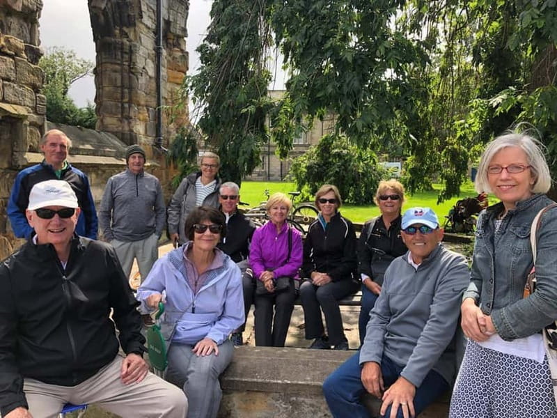 St Andrews: Top Sights Guided Walking Tour - Key points at a glance