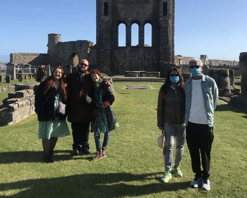 St Andrews: Top Sights Guided Walking Tour - University buildings and St Salvator’s Chapel