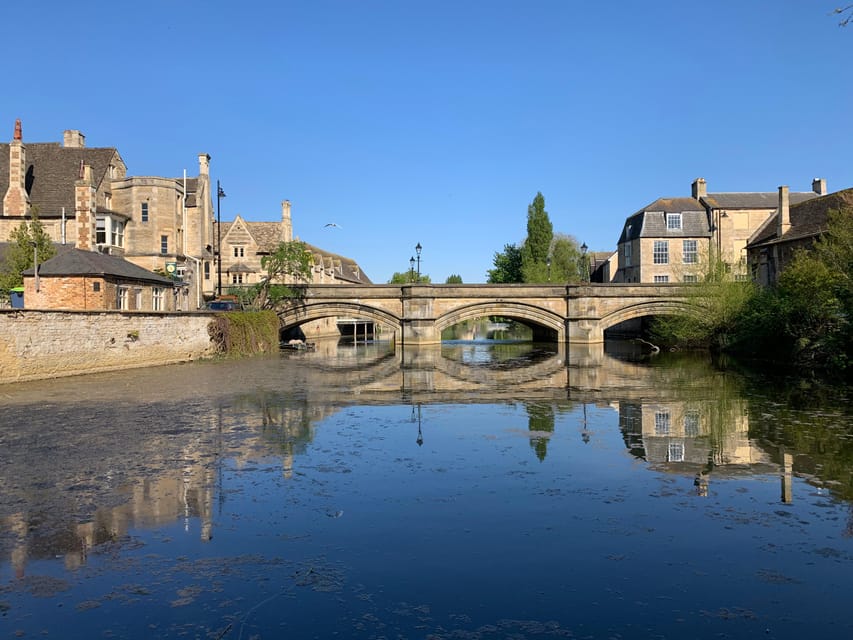 Stamford: Guided Walking Tour of Stamford - The 90-minute route and its pace