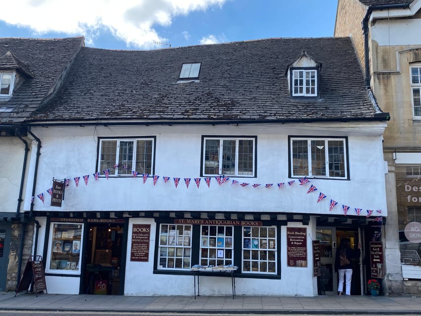 Stamford: Guided Walking Tour of Stamford - What the $14 price buys you