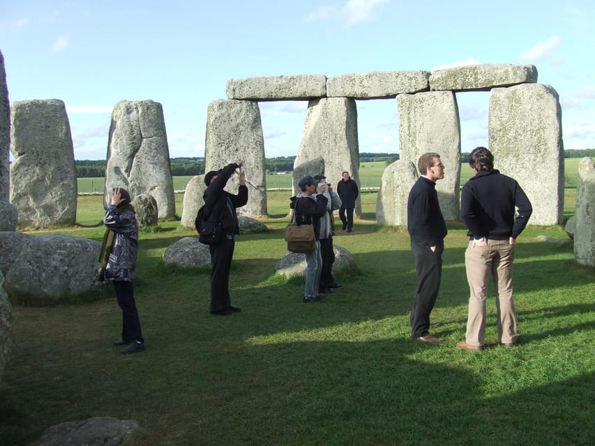 Stonehenge: App Guided Tour + Admission Included - Seeing Stonehenge for the first time
