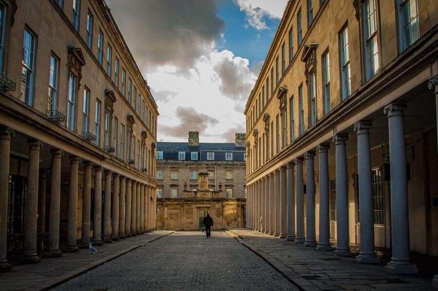 Stonehenge, Bath, Windsor and Roman Baths London Day Tours - Windsor Castle: a royal change of mood