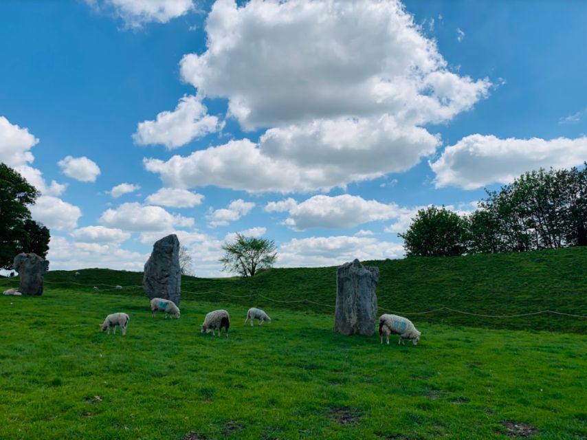 Stonehenge Special Access - Evening Tour from London - Avebury gives you a different kind of stone-circle visit