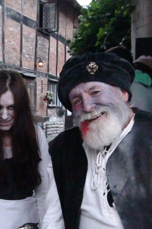 Stratford-upon-Avon: Lantern-Lit Ghost Tour at Tudor World - Lanterns, corridors, and the old building