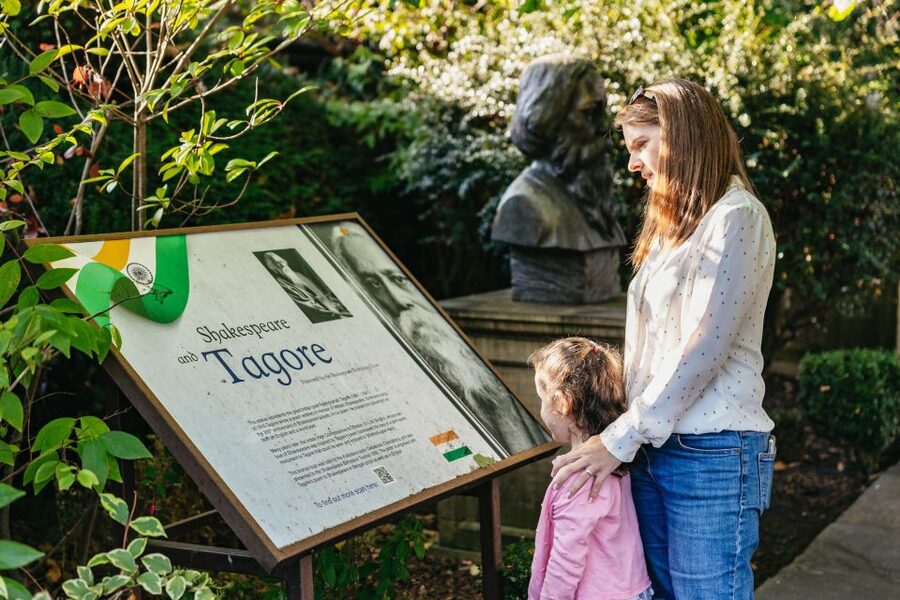 Stratford-upon-Avon: Shakespeare's Birthplace Ticket - How long the visit takes and what the ticket is worth