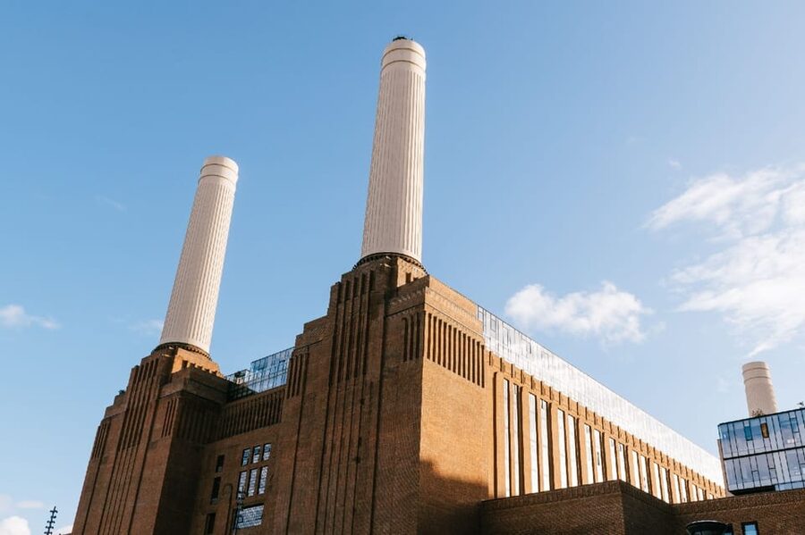 The Chimney Lift at Battersea Power Station - Bags, children, and access