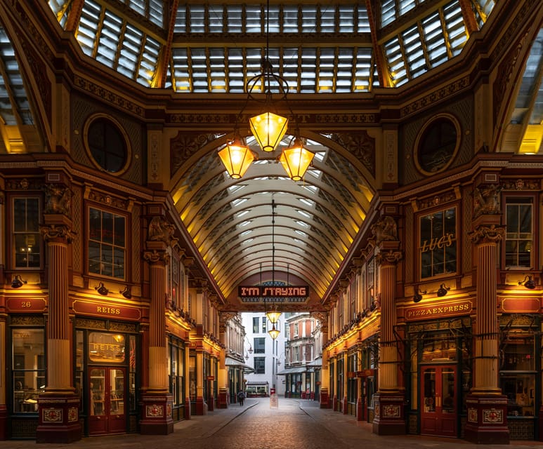 The most complete and exclusive Harry Potter tour in London - Shakespeare’s Globe and Tate Modern along the Thames