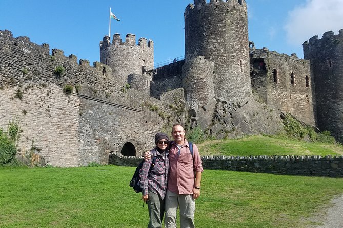 Tour of Conwy Castle Pick up from Holyhead & Entrance Included - Walking Conwy’s medieval streets and walls