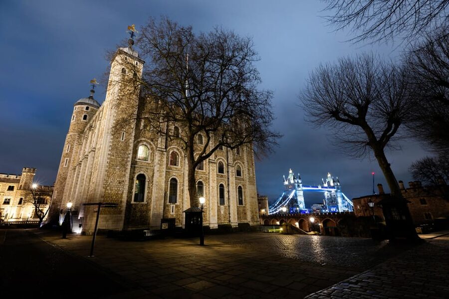 Tower of London: After-Hours Tour with Ceremony of the Keys - Why the Tower feels different after dark