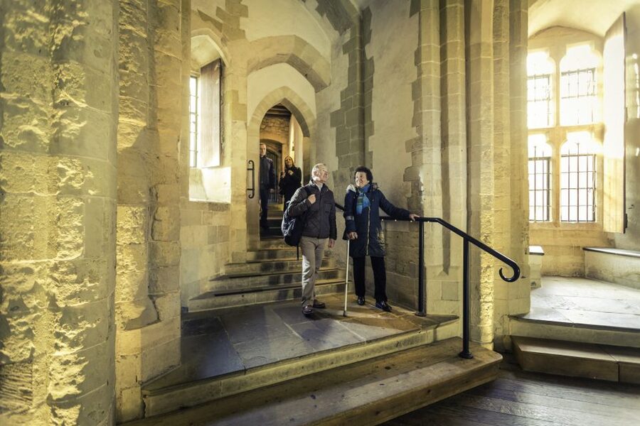 Tower of London: Early Access with Crown Jewels & Beefeaters - Meeting at the Tower of London Shop